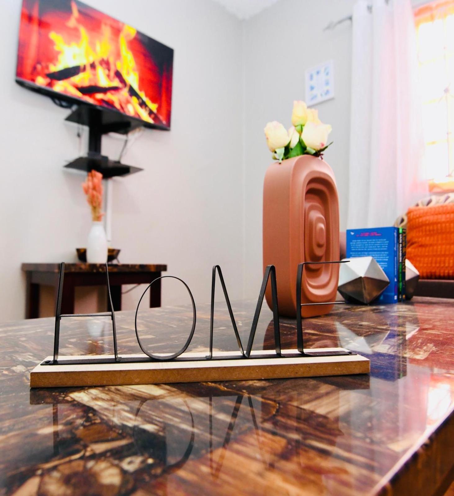 קינגסטון Cozy 2 Bedroom Townhouse In Gated Community, Kgn8 Newly Installed Solar Hot Water System מראה חיצוני תמונה